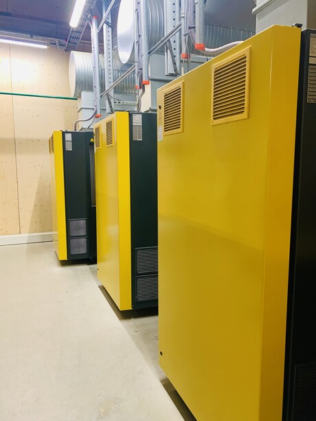 Три компресора Kaeser осигуряват необходимия сгъстен въздух.