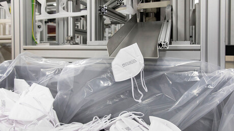 Готови предпазни маски FFP-2.