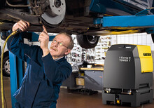 Бутален компресор i.Comp 9 Tower T – перфектен за автомобилния сервиз.