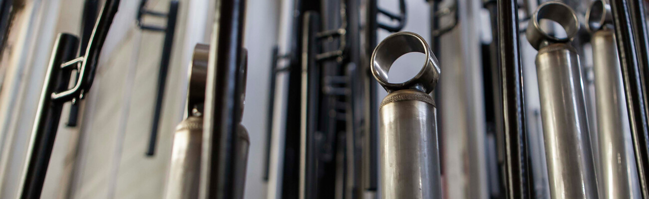 ZF Friedrichshafen снимка на заготовките за амортисьори