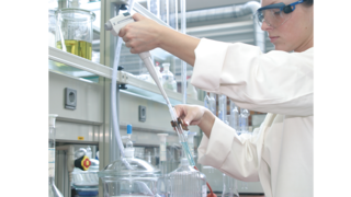 Промишлени бутални компресори KAESER в изследователската дейност и науката.